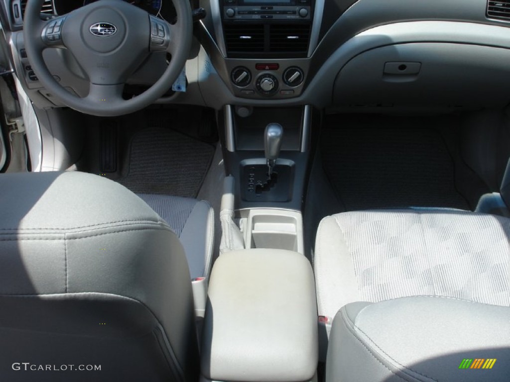 2009 Forester 2.5 X Premium - Satin White Pearl / Platinum photo #12