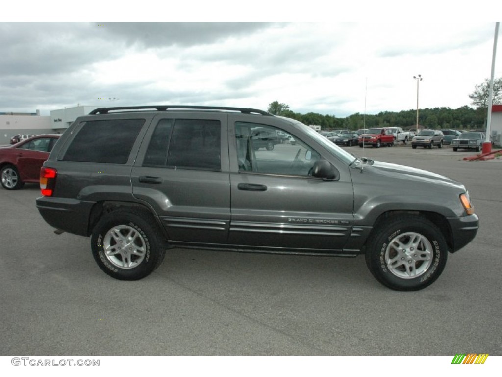 2002 Grand Cherokee Laredo 4x4 - Graphite Metallic / Dark Slate Gray photo #12