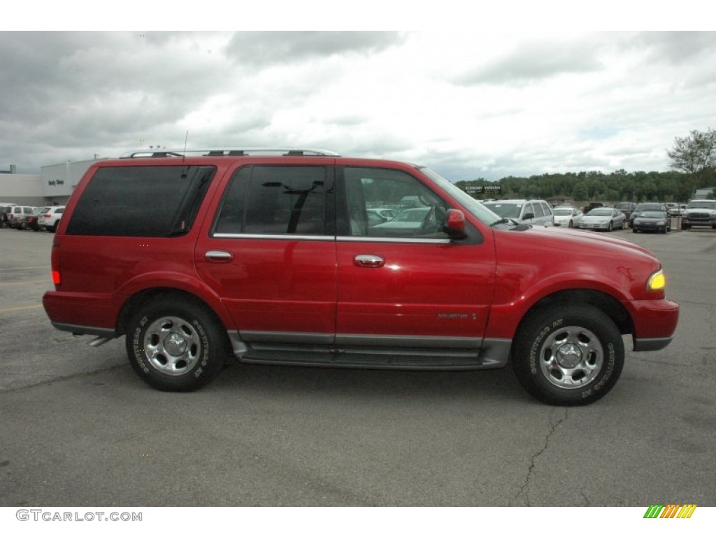 2000 Navigator 4x4 - Laser Red Tinted Metallic / Medium Parchment photo #15