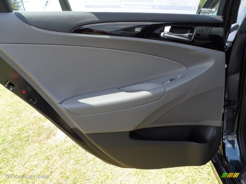 2012 Hyundai Sonata Limited Gray Door Panel Photo #51217091