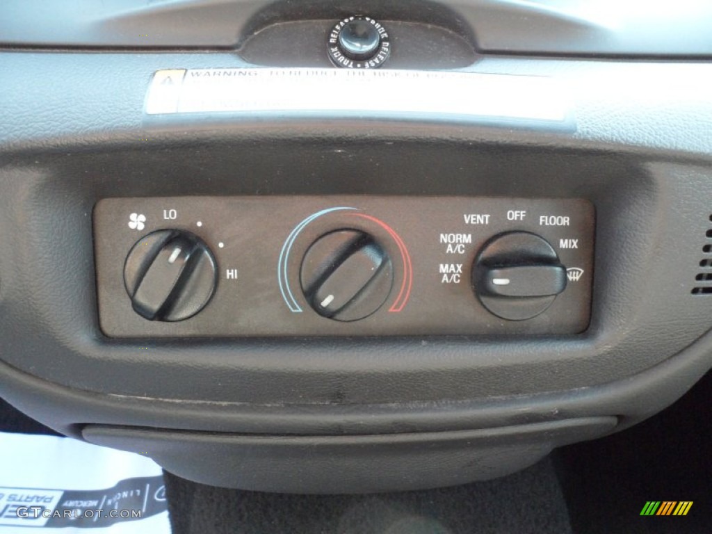 2008 Ford Crown Victoria Police Interceptor Controls Photo #51220580