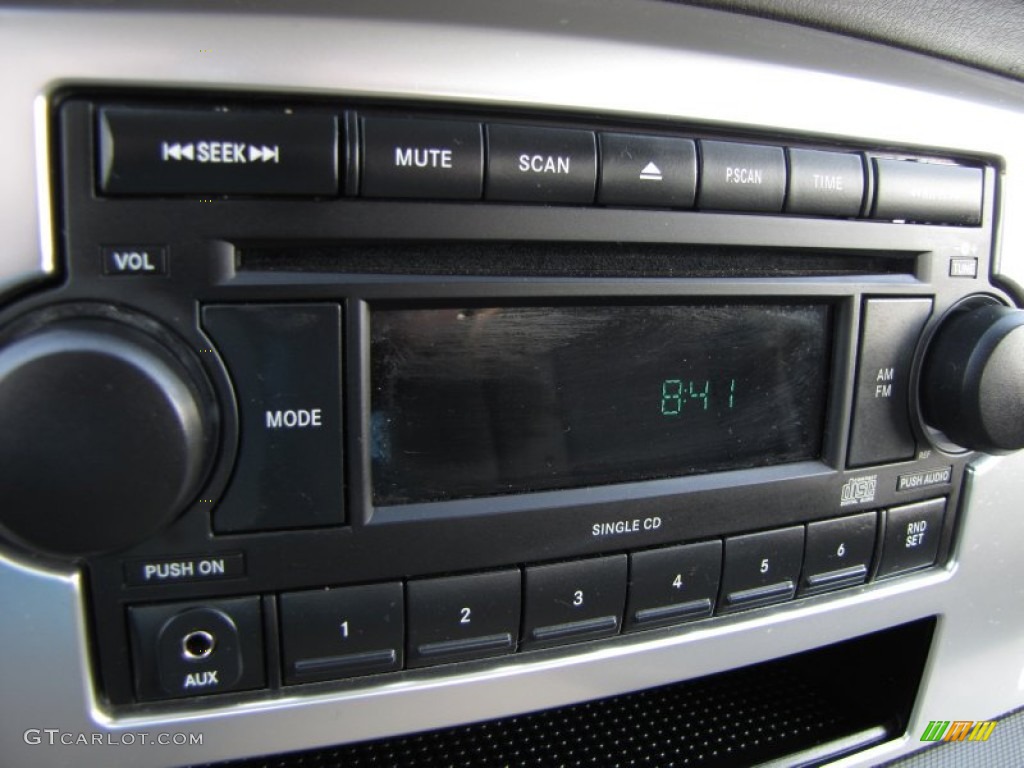2007 Dodge Ram 1500 SLT Quad Cab Controls Photo #51221843