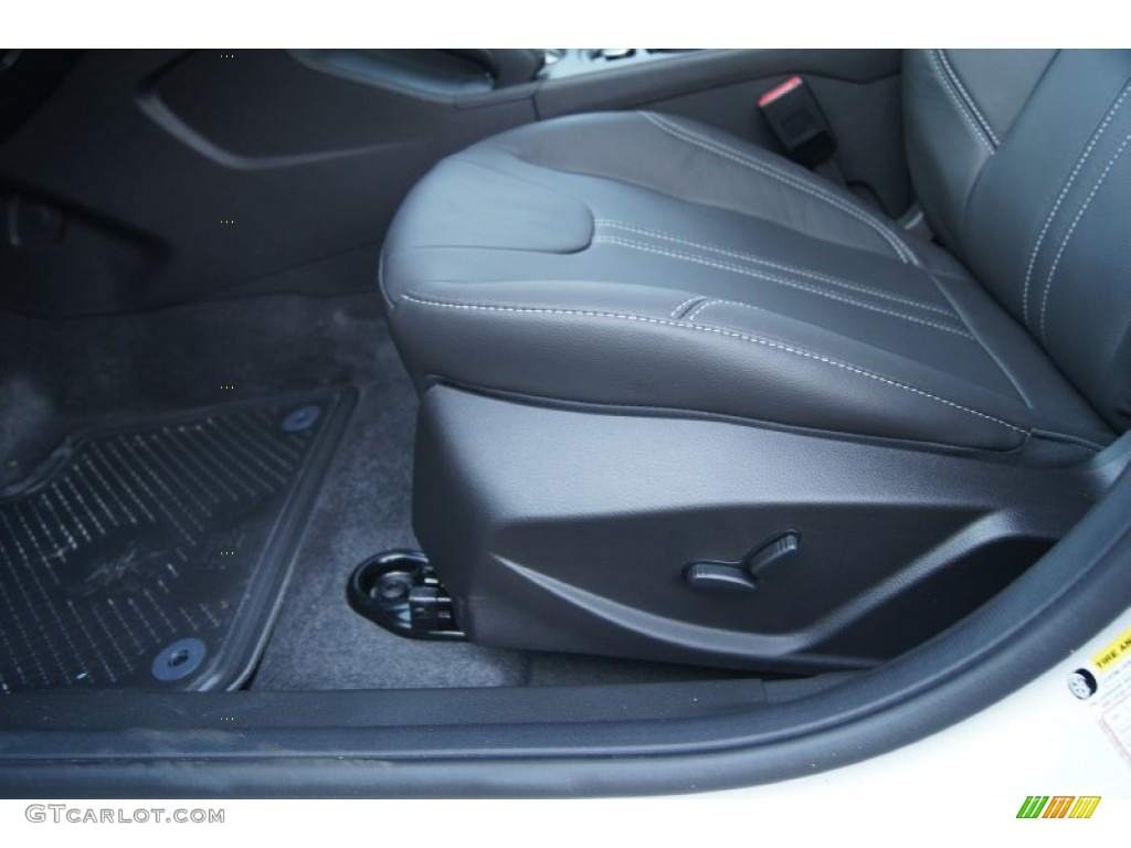 Charcoal Black Leather Interior 2012 Ford Focus Titanium 5-Door Photo #51225134