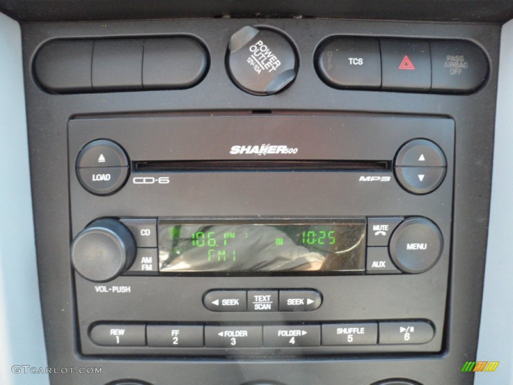 2007 Ford Mustang GT Premium Coupe Controls Photo #51225212