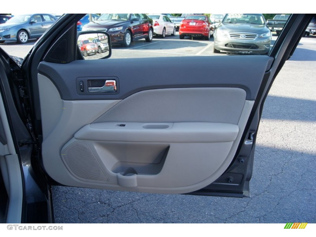2012 Ford Fusion SE Medium Light Stone Door Panel Photo #51225538