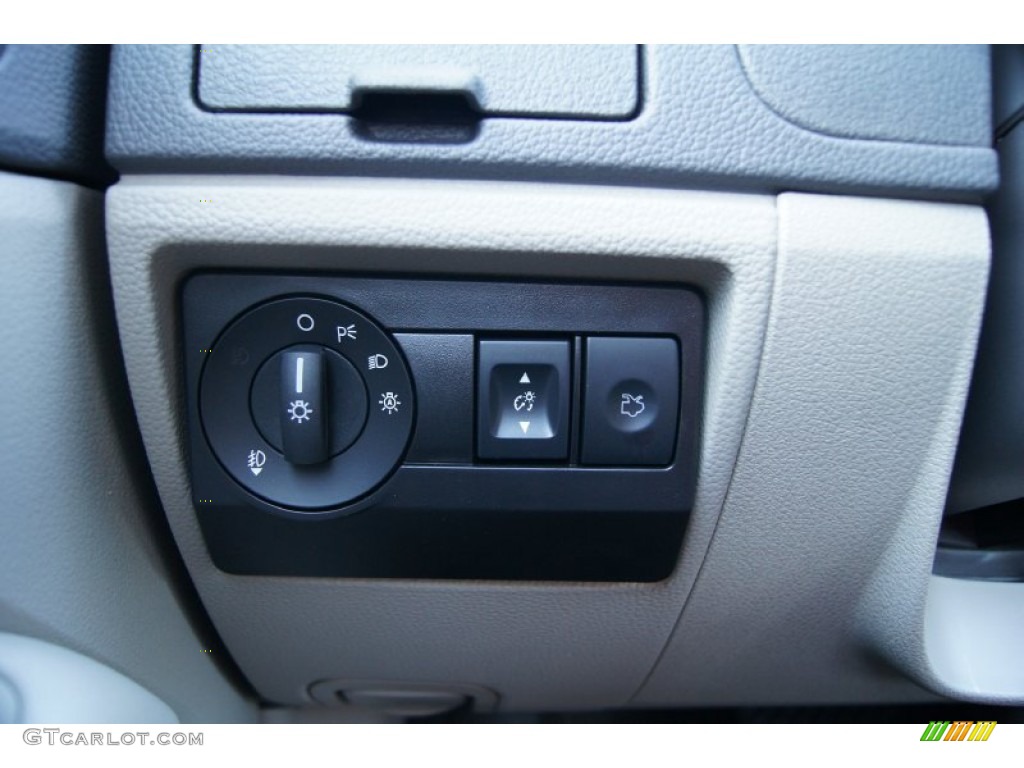 2012 Ford Fusion SE Controls Photo #51225755
