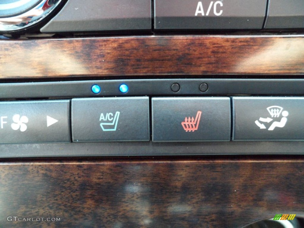 2010 Ford Expedition Limited Controls Photo #51228179