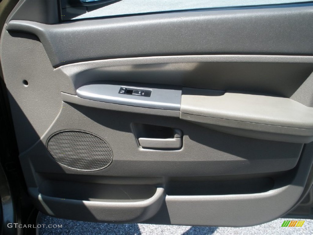 2008 Grand Cherokee Laredo - Olive Green Metallic / Dark Slate Gray/Light Graystone photo #19