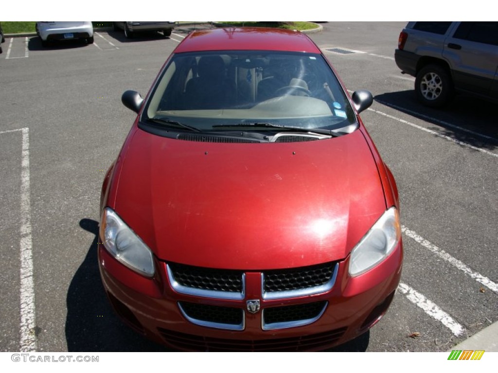 2004 Stratus ES Sedan - Inferno Red Pearlcoat / Sandstone photo #2