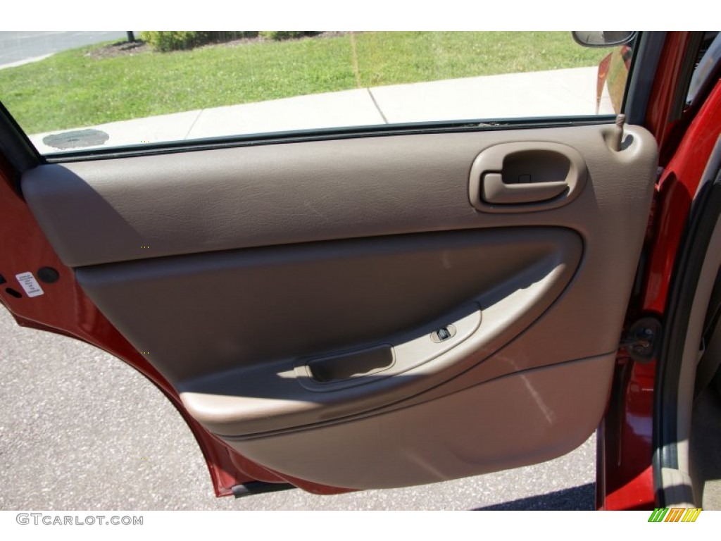 2004 Stratus ES Sedan - Inferno Red Pearlcoat / Sandstone photo #13