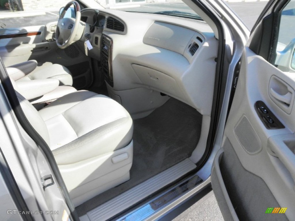 Medium Parchment Beige Interior 2002 Ford Windstar Limited Photo #51233777