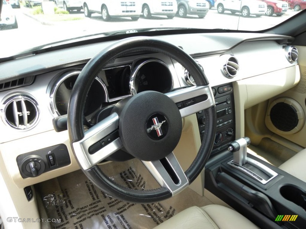 2006 Mustang V6 Premium Convertible - Performance White / Light Parchment photo #3