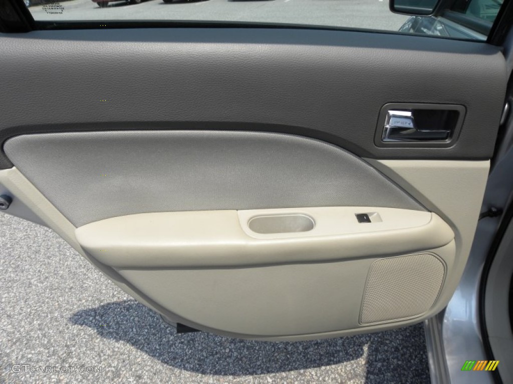 2010 Fusion S - Brilliant Silver Metallic / Medium Light Stone photo #7