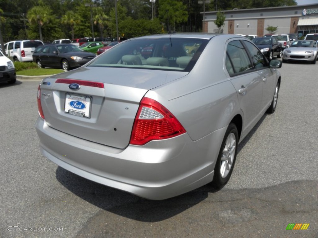 2010 Fusion S - Brilliant Silver Metallic / Medium Light Stone photo #13