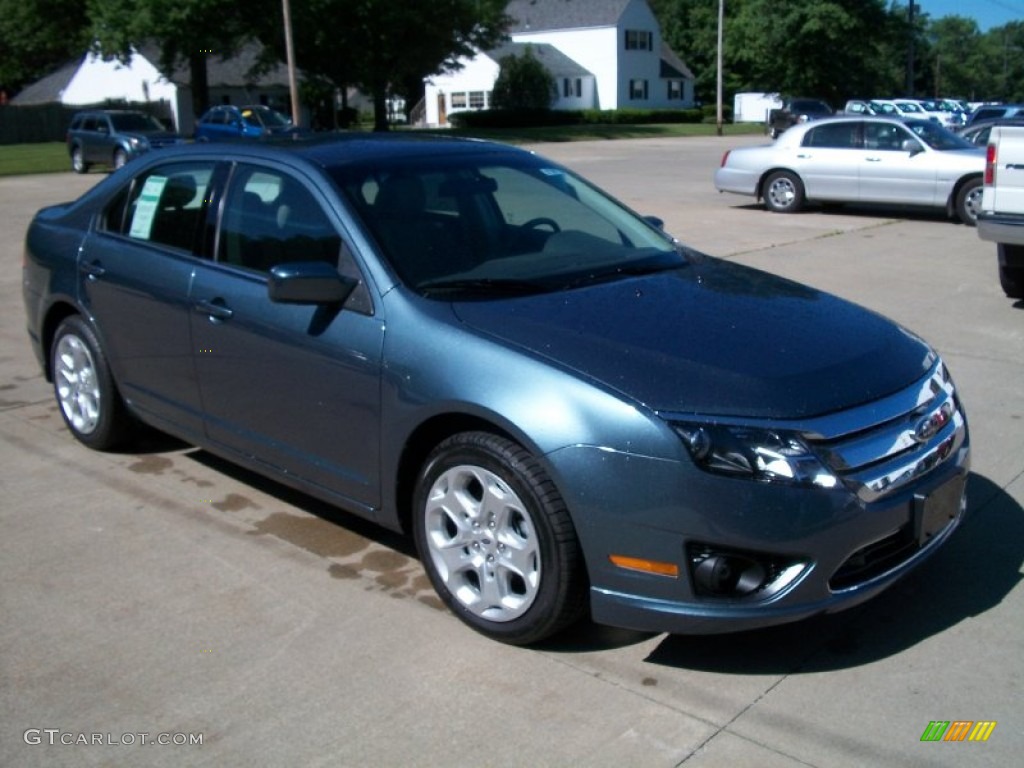 2011 Fusion SE - Steel Blue Metallic / Camel photo #3