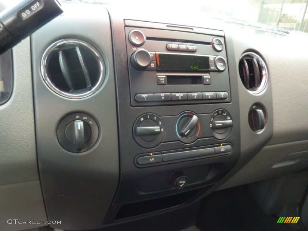 2006 F150 XLT SuperCab 4x4 - Silver Metallic / Medium Flint photo #18