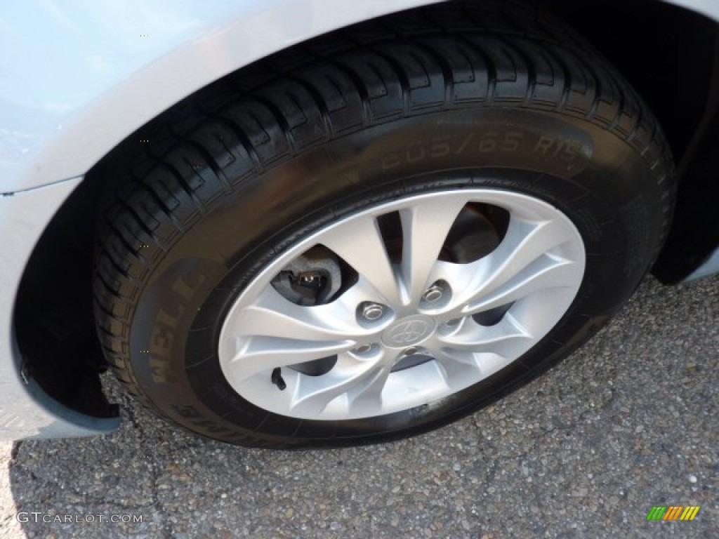 2005 Camry LE V6 - Sky Blue Pearl / Gray photo #9