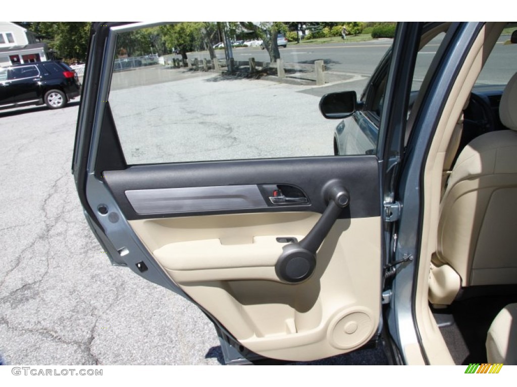 2011 CR-V LX 4WD - Opal Sage Metallic / Ivory photo #15