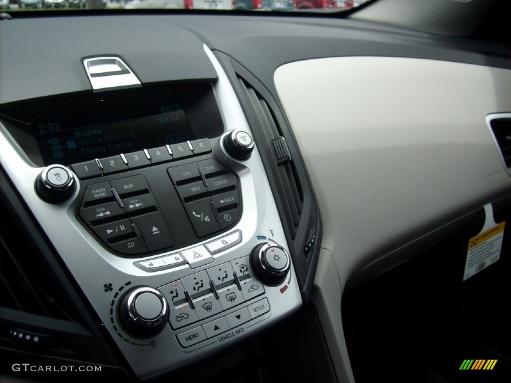 2011 Equinox LT - Summit White / Light Titanium/Jet Black photo #11