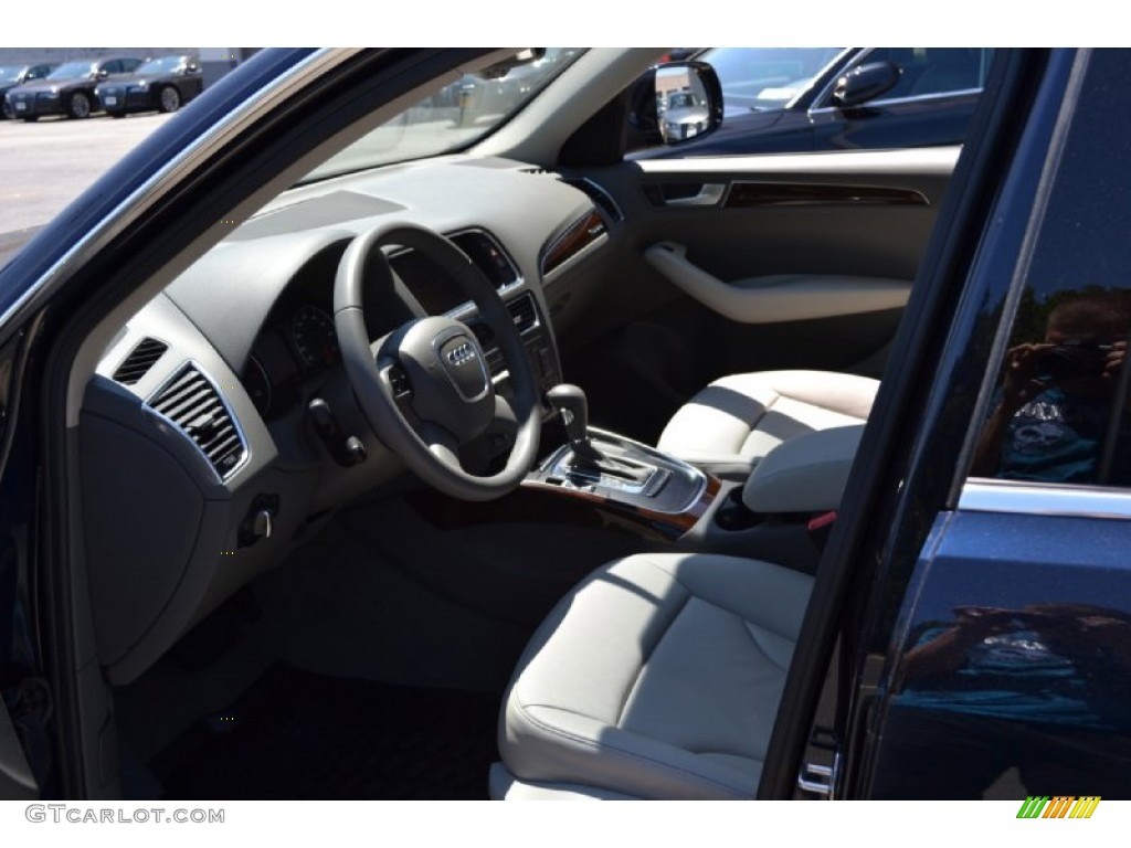 2009 Q5 3.2 Premium quattro - Deep Sea Blue Pearl Effect / Light Gray photo #11