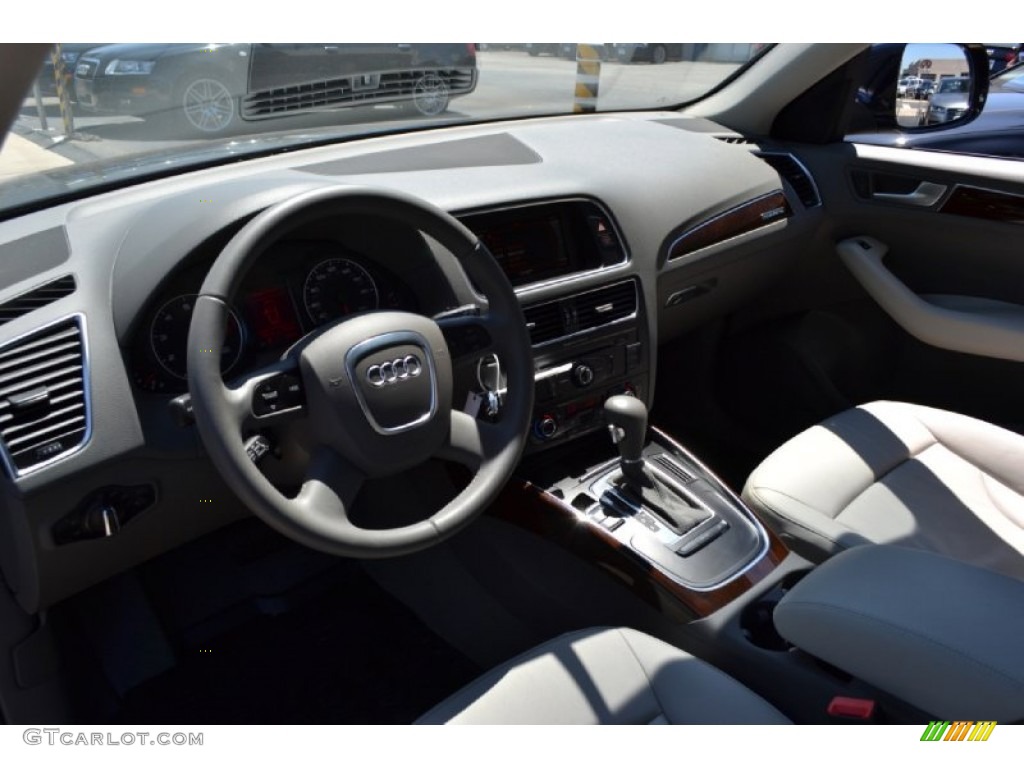 2009 Q5 3.2 Premium quattro - Deep Sea Blue Pearl Effect / Light Gray photo #12