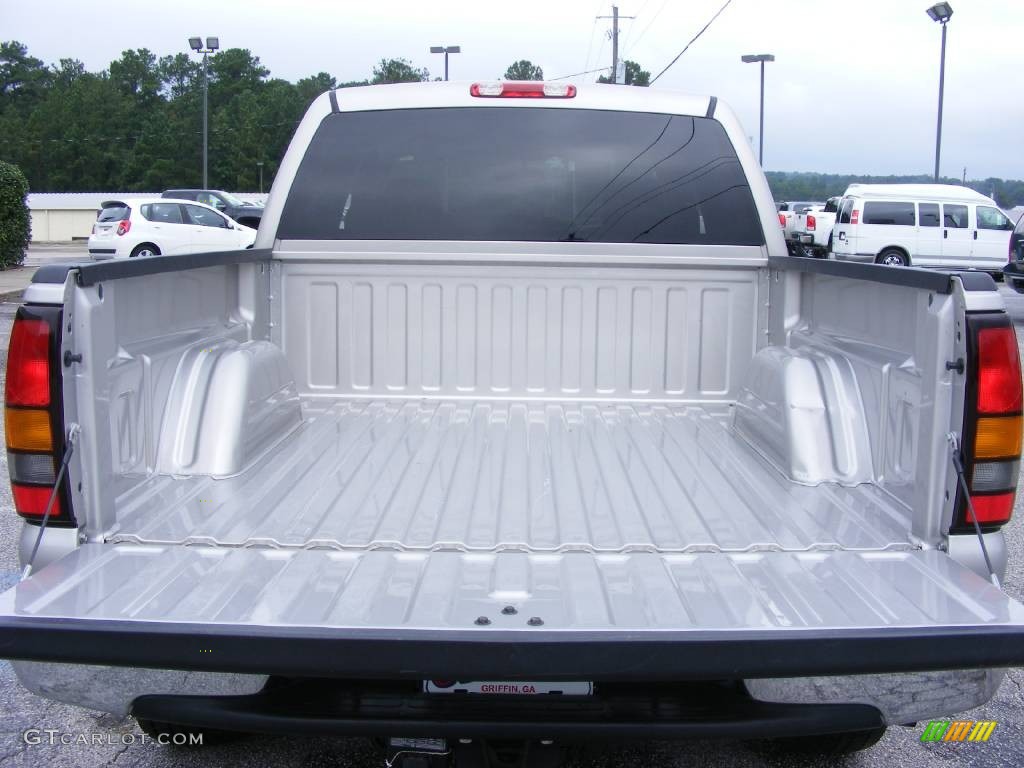 2006 Sierra 1500 SLE Crew Cab 4x4 - Silver Birch Metallic / Dark Pewter photo #17