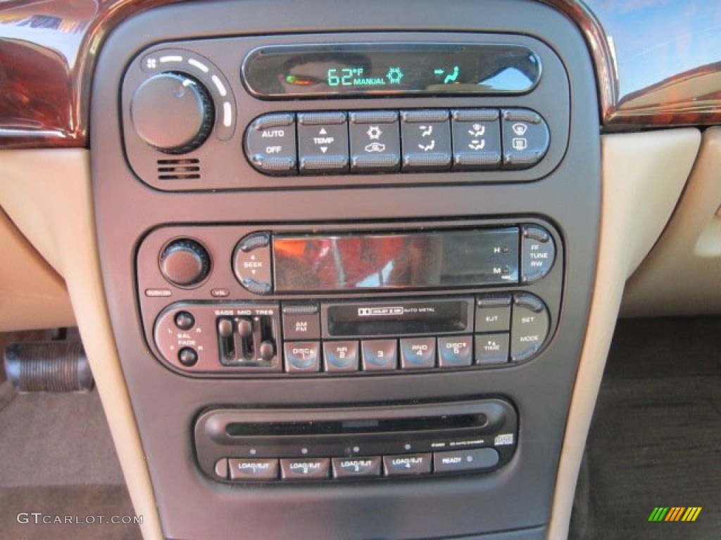 2002 Chrysler 300 M Sedan Controls Photo #51250064
