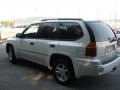 Summit White - Envoy SLE Photo No. 5