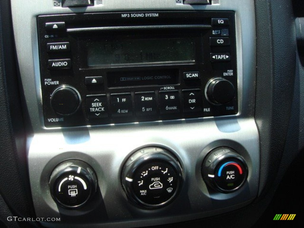 2007 Kia Sportage LX V6 Controls Photo #51253565