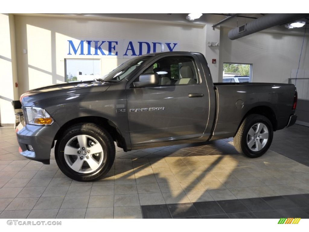 Mineral Gray Metallic Dodge Ram 1500