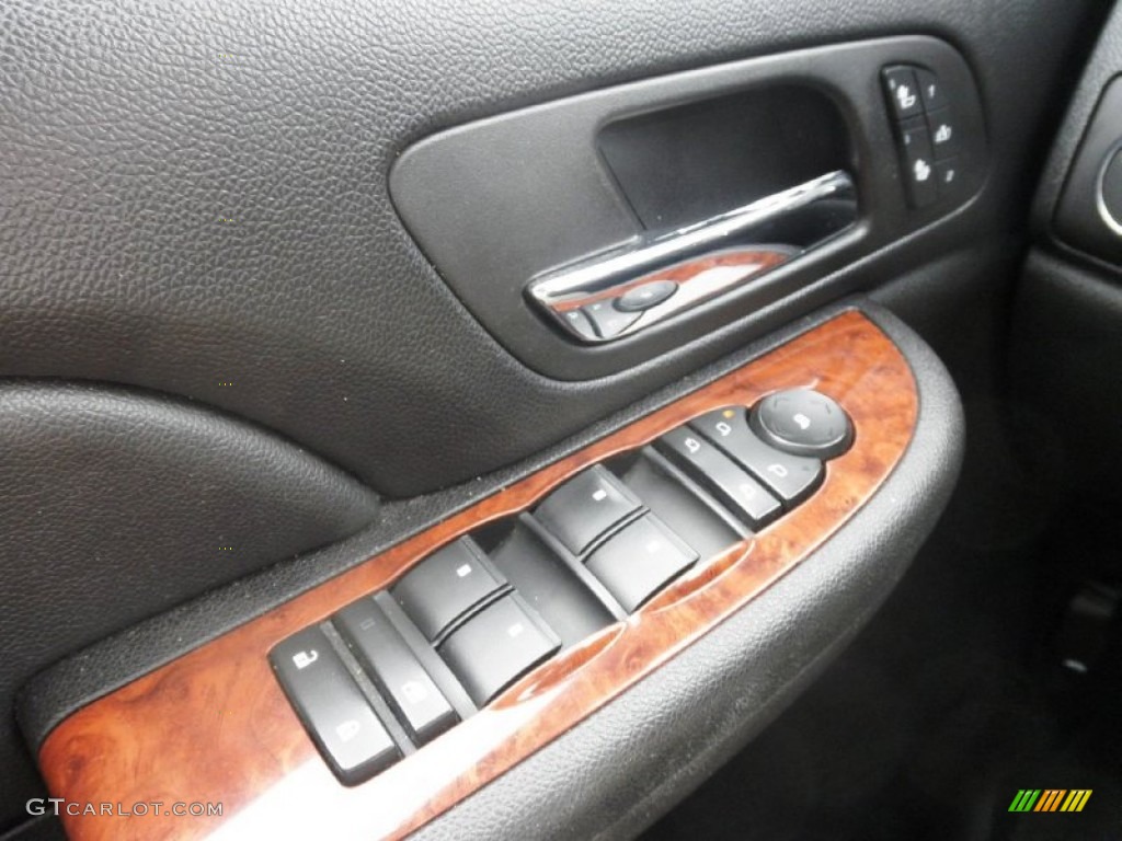 2008 Chevrolet Silverado 1500 LTZ Extended Cab 4x4 Controls Photo #51254648