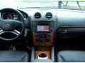 Obsidian Black Metallic - GL 450 4Matic Photo No. 20
