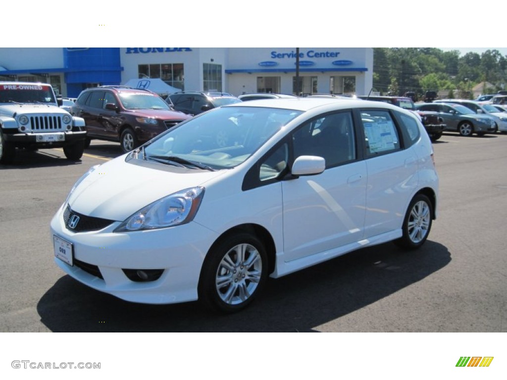 Taffeta White Honda Fit