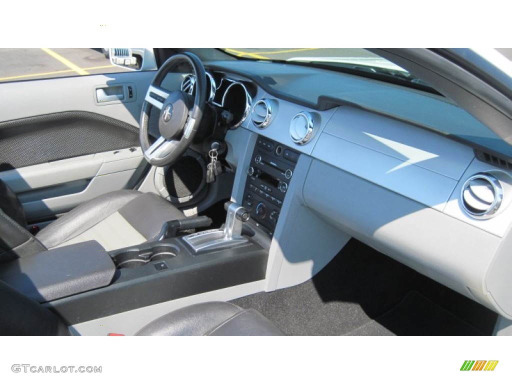2008 Mustang GT/CS California Special Convertible - Performance White / Charcoal Black/Dove photo #19