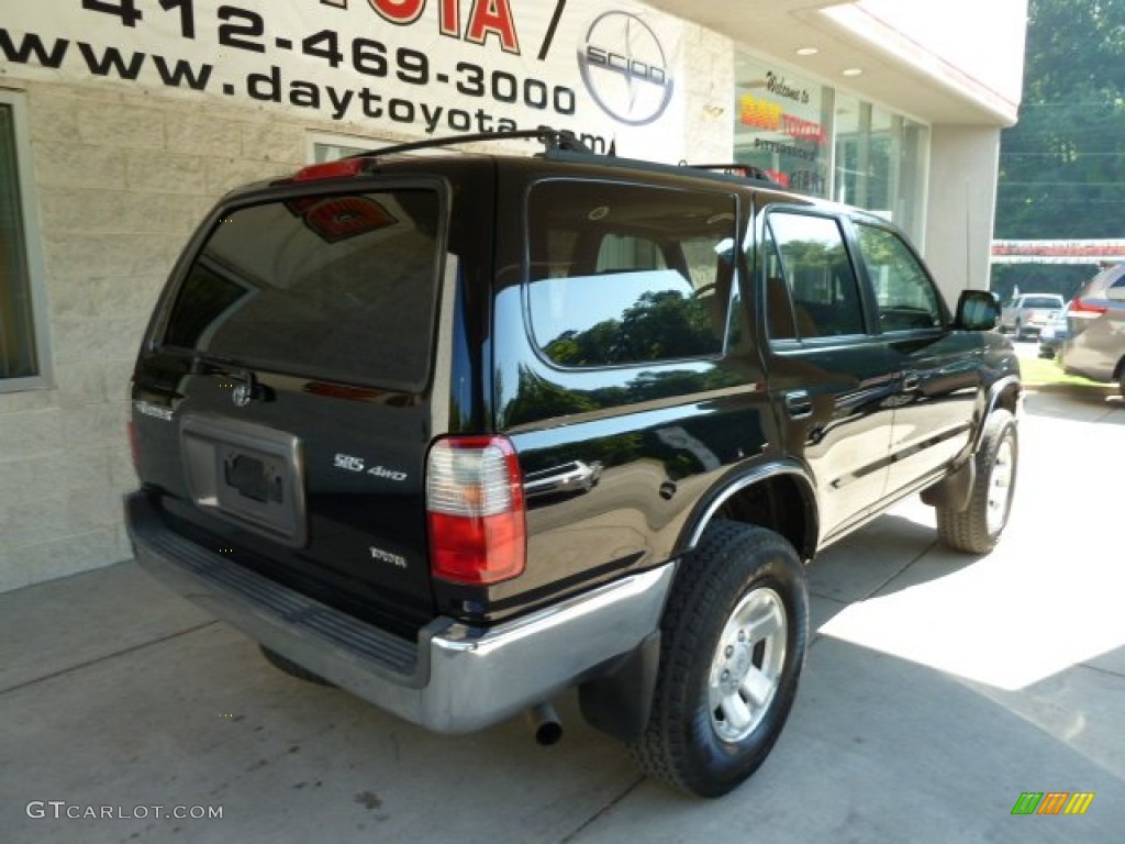 1999 4Runner SR5 4x4 - Black / Oak photo #2