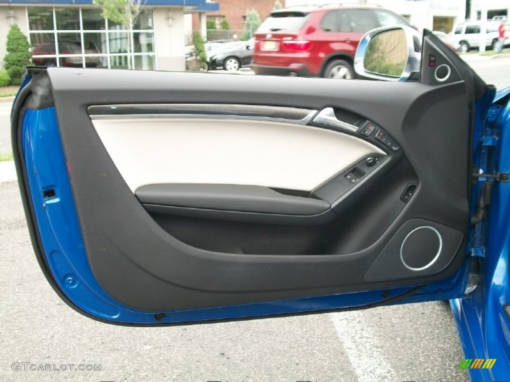 2009 Audi S5 4.2 quattro Pearl Silver Silk Nappa Leather Door Panel Photo #51264230