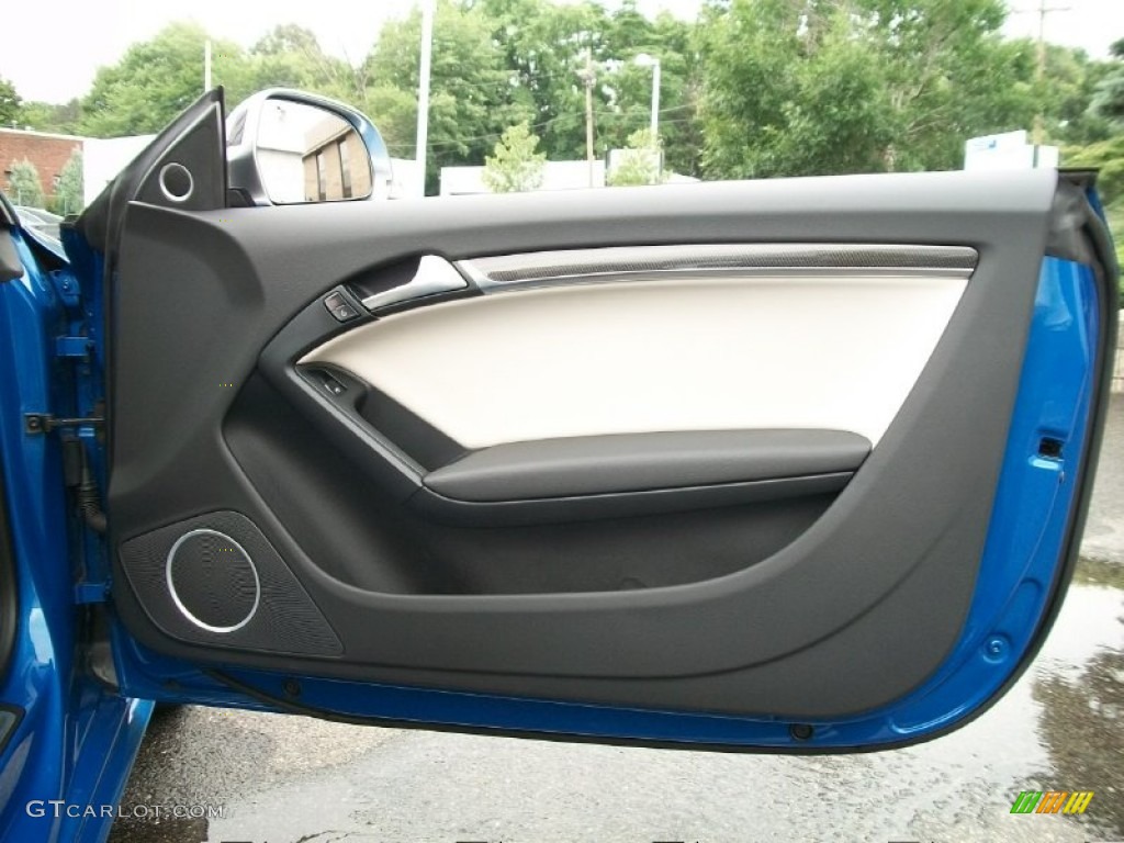 2009 Audi S5 4.2 quattro Pearl Silver Silk Nappa Leather Door Panel Photo #51264389