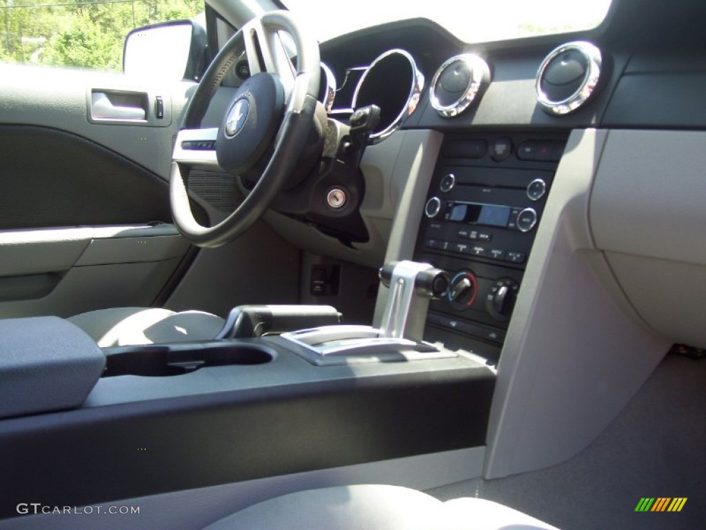 2009 Mustang V6 Coupe - Vista Blue Metallic / Dark Charcoal photo #10