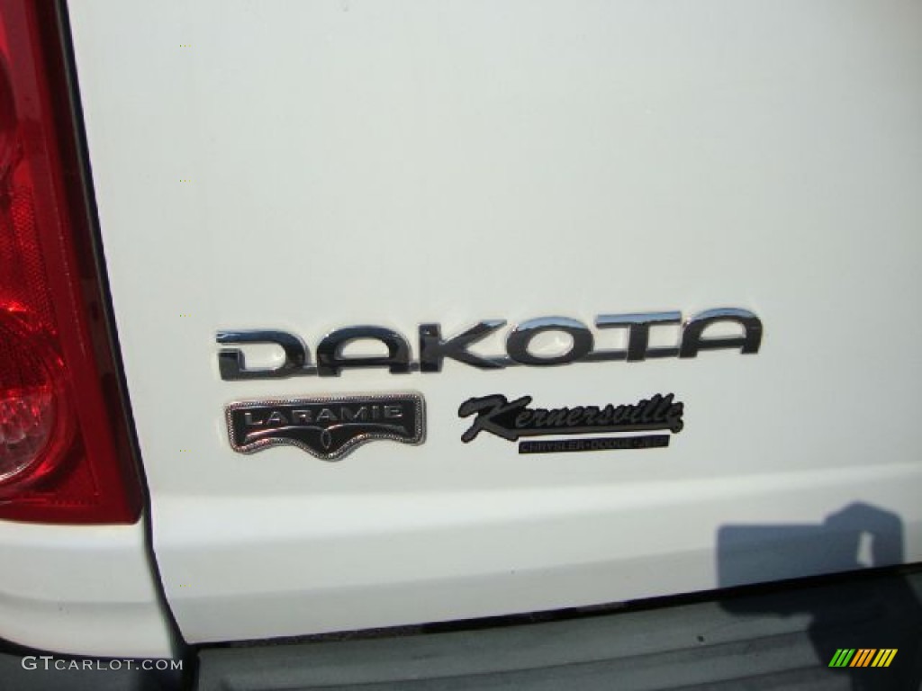 2005 Dakota Laramie Quad Cab - Bright White / Medium Slate Gray photo #30
