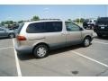 2000 Desert Sand Mica Toyota Sienna LE  photo #2