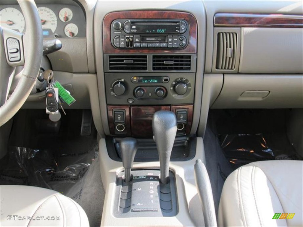 2001 Jeep Grand Cherokee Limited 4x4 Controls Photo #51269405