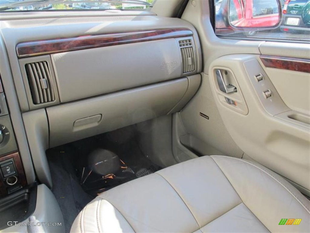 2001 Grand Cherokee Limited 4x4 - Flame Red / Sandstone photo #13