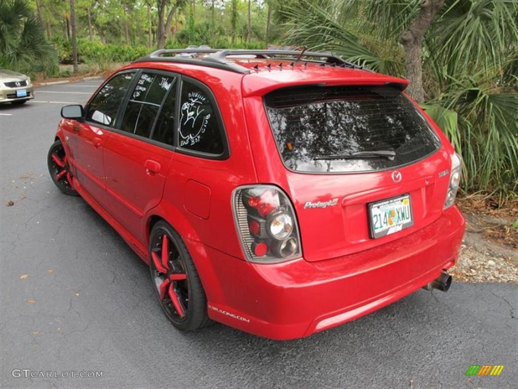 2002 Protege 5 Wagon - Classic Red / Off Black photo #3
