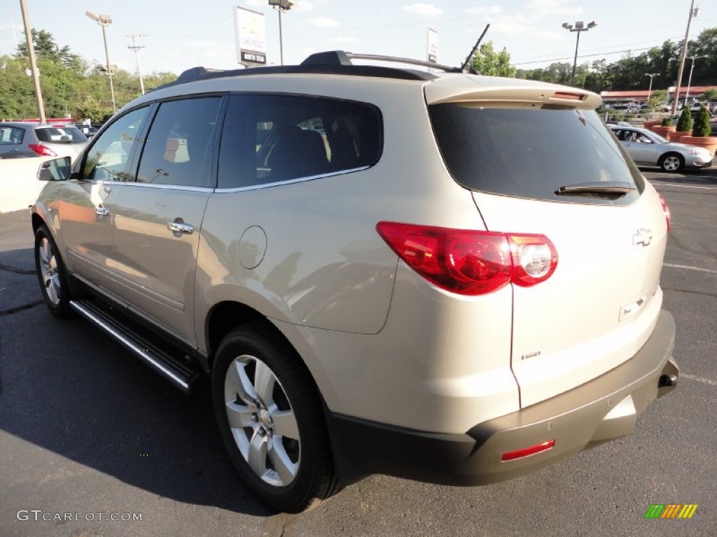 2011 Traverse LT AWD - Gold Mist Metallic / Ebony/Ebony photo #5