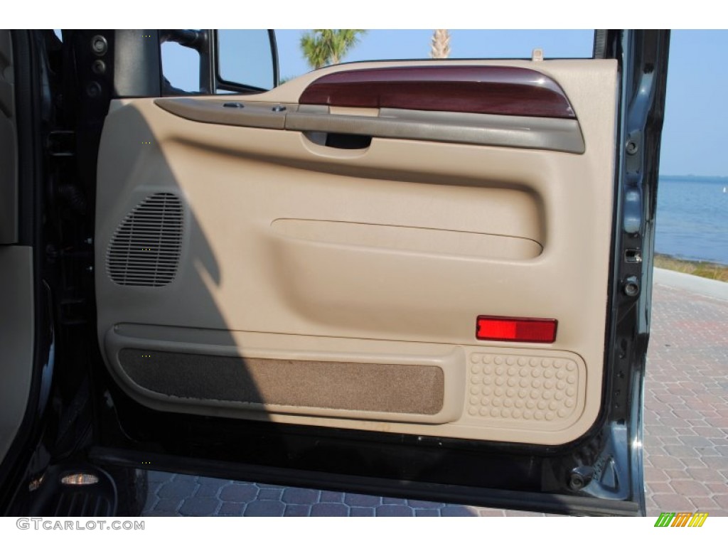 2003 Excursion Limited 4x4 - Black / Medium Parchment photo #36