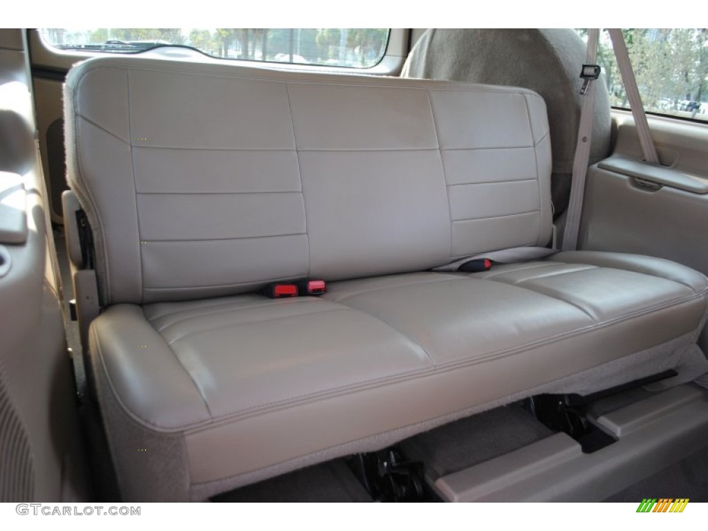 2003 Excursion Limited 4x4 - Black / Medium Parchment photo #56