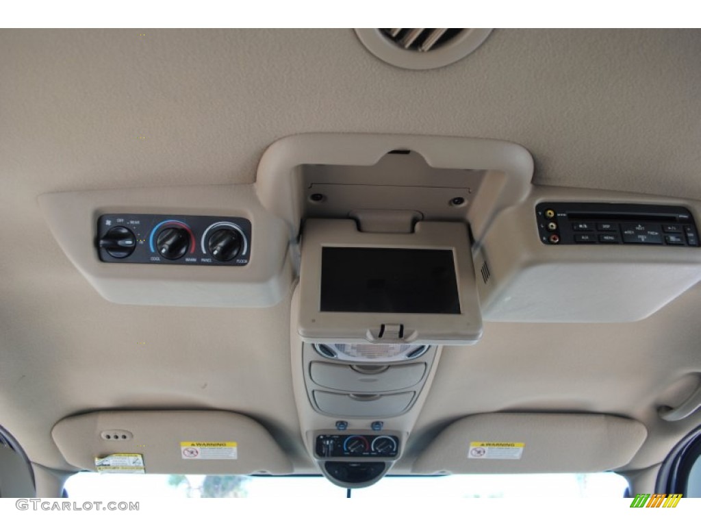 2003 Excursion Limited 4x4 - Black / Medium Parchment photo #66