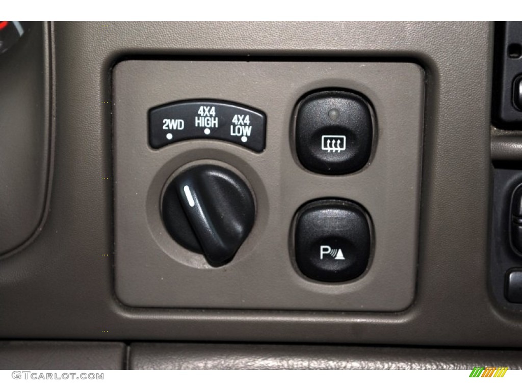 2003 Ford Excursion Limited 4x4 Controls Photo #51271733