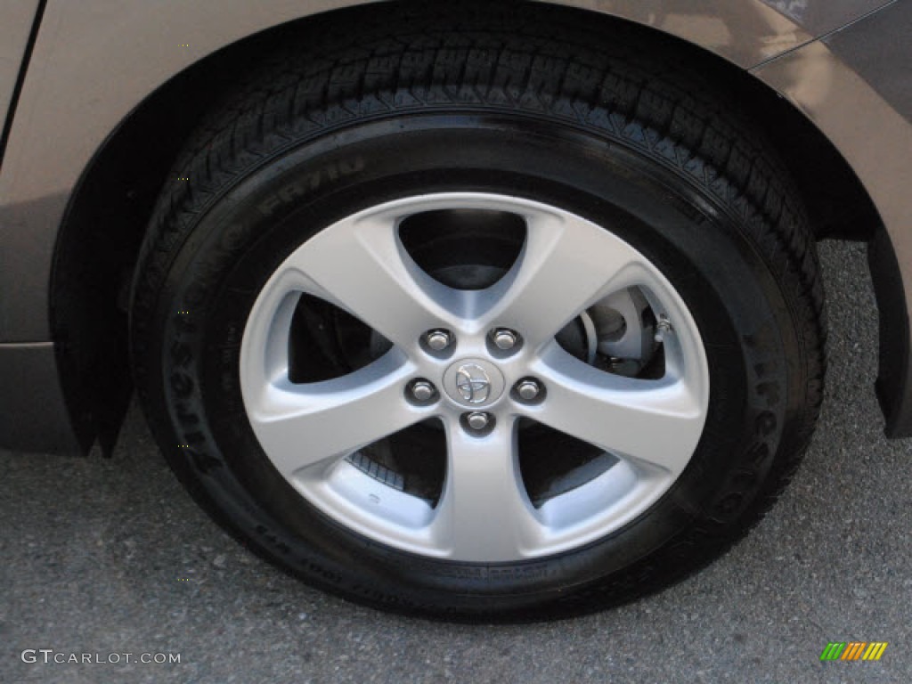 2011 Toyota Sienna LE Wheel Photo #51273130