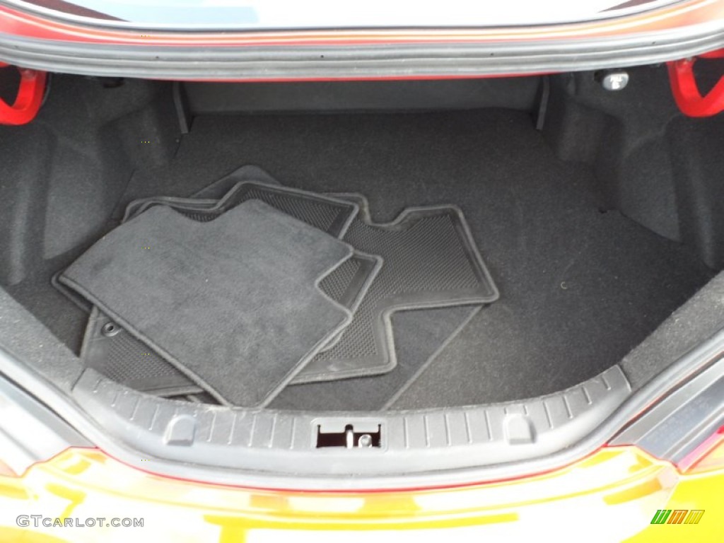 2010 Hyundai Genesis Coupe 2.0T Trunk Photos